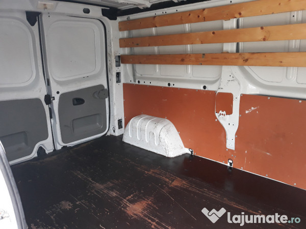 Opel Vivaro 2014 Lunga A/C