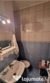 3 camere decomandate zona Bariera, sup 68 mp 