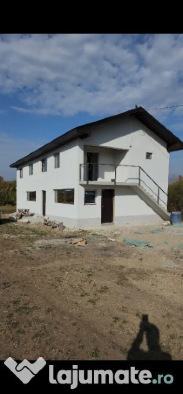 Casa P+1 cu teren 2000 mp in Com. Mosteni Jud. Teleorman