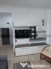 Apartament 2 camere, parcare, zona Centrala