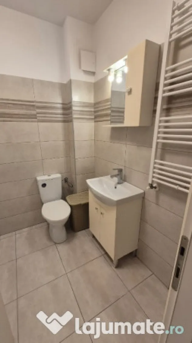 Apartament cu 2 camere + parcare