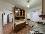 2 cam,decom,parter cu balcon,53 mp,Primaverii,pretabil sp.comercial