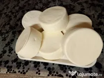 Brânză de vacă semisarata