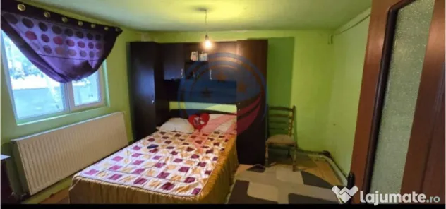 Casă de vânzare la stradă principală – 185 mp teren