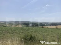 Teren extravilan, parcelat.