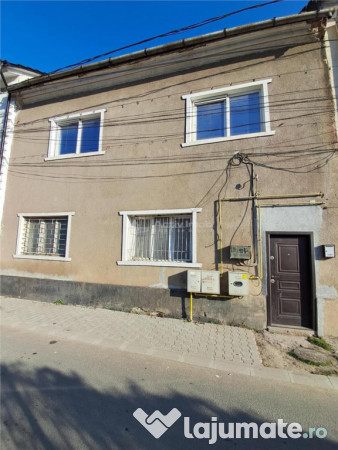Resita Apartament la Casa,Etj.1