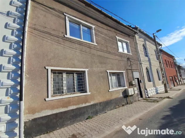 Resita Apartament la Casa,Etj.1