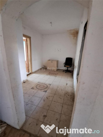 Resita Apartament la Casa,Etj.1