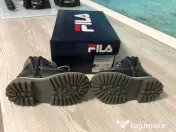 Ghete FILA imblanite pt. baieti, bleumarin, nr. 21 