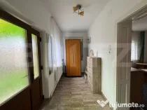 Casa de vanzare, cu 3 camere, 120 mp, 1080 mp teren, zona Si