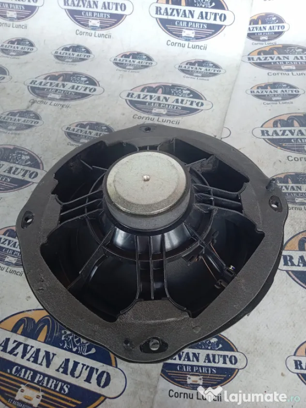 Boxa stanga fata Audi A3 2015