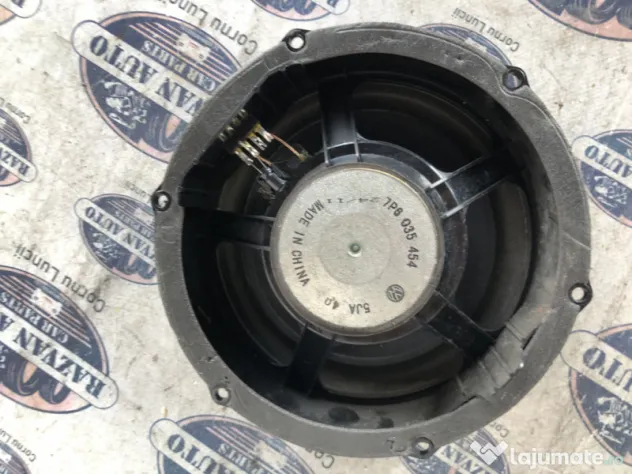 Boxa dreapta fata Volkswagen Touareg 2012