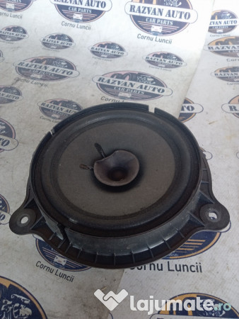 Boxa stanga spate Nissan Qashqai 2011
