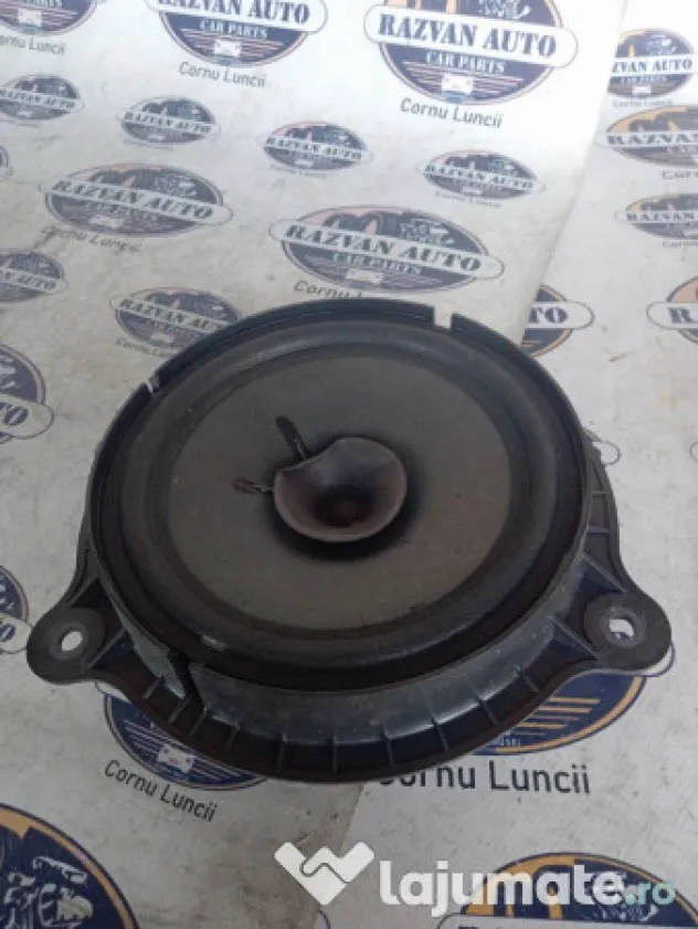 Boxa stanga spate Nissan Qashqai 2011