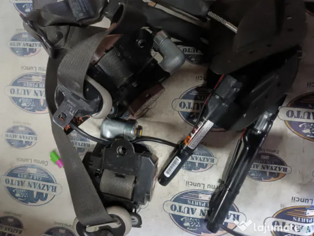 Set centuri fata cu pretensioner si capsa Opel Antara 2012