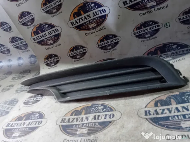 Grila proiector dreapta Volkswagen Golf 7 2014