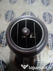 Grila ventilatie stanga Mercedes C-Class 2016