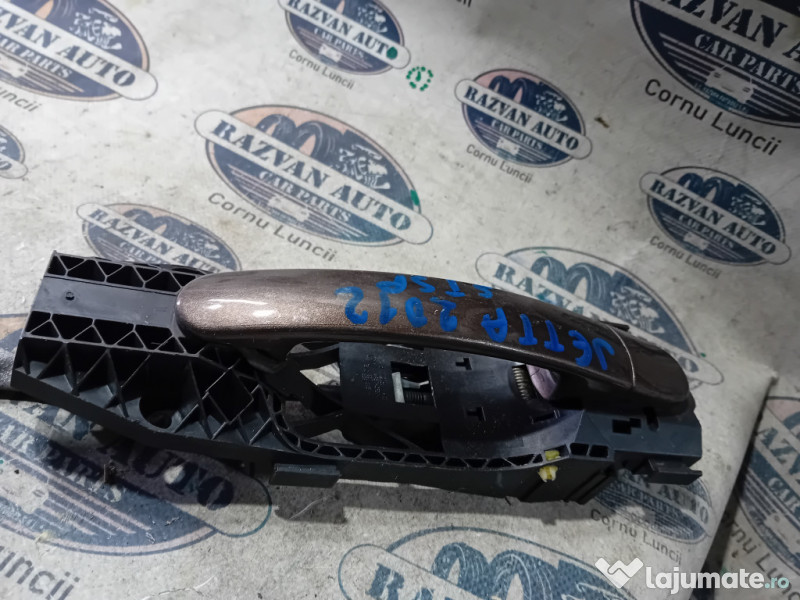 Maner exterior stanga spate Volkswagen Jetta 2012