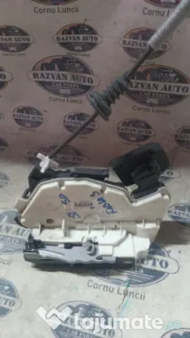 Broasca stanga spate Skoda Fabia 3 2015