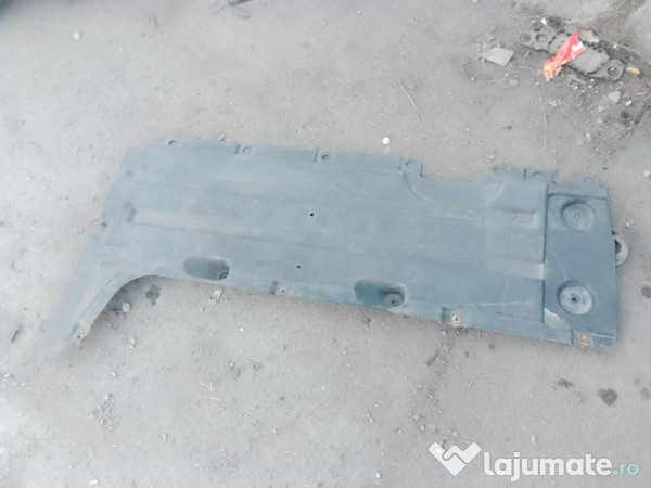 Scut lateral dreapta BMW X3 F25 2014