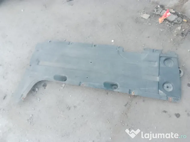 Scut lateral dreapta BMW X3 F25 2014