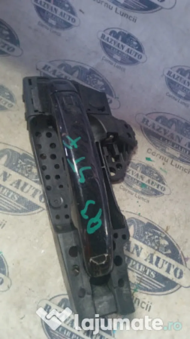 Maner exterior stanga fata Audi Q3