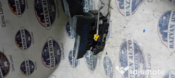 Broasca stanga fata Dacia Duster 2013
