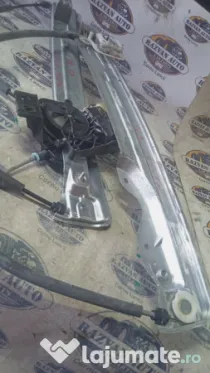 Macara geam dreapta fata Ford Kuga 2014