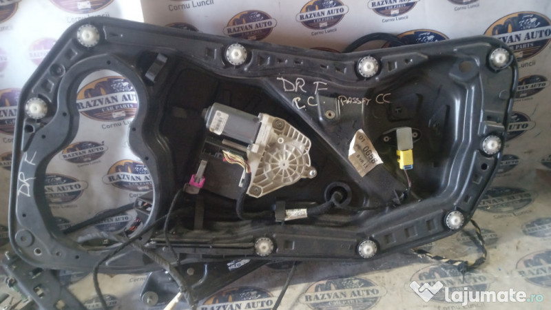 Macara geam dreapta fata Volkswagen Passat CC 2013