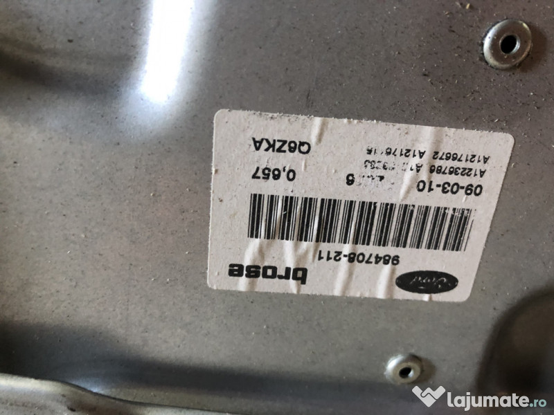 Macara geam dreapta fata Ford Focus 2 2010