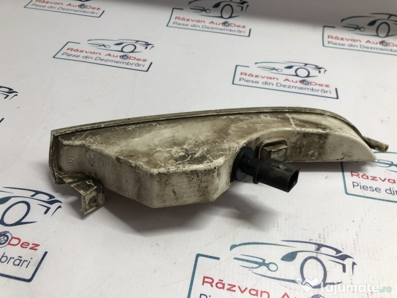 Lampa semnalizare dreapta fata Volkswagen Passat CC 2010