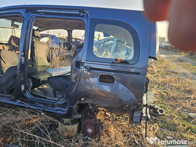 Aripa Stanga Spate Mercedes Citan 2012