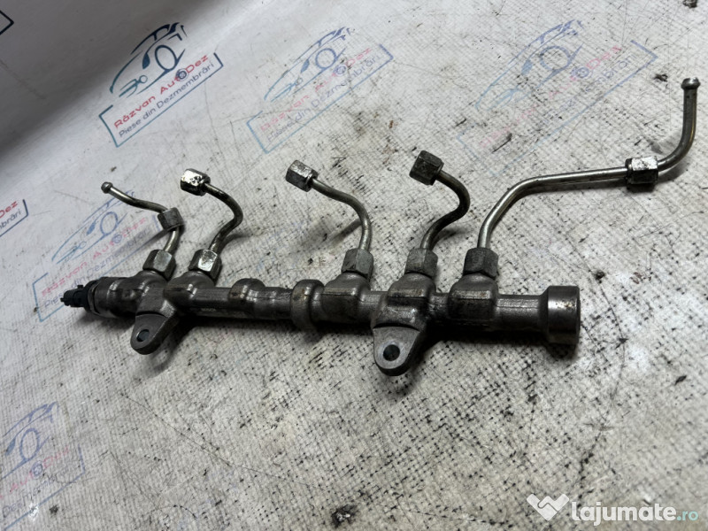 Rampa injectie Opel Astra J 1.3 Motorina 2012