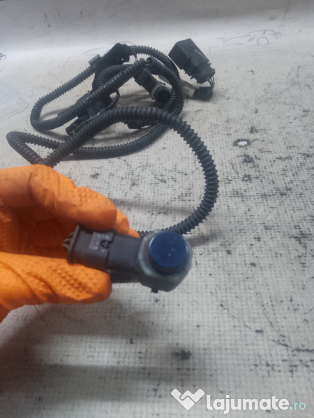 Senzori parcare fata plus instalație Volkswagen Jetta 2012