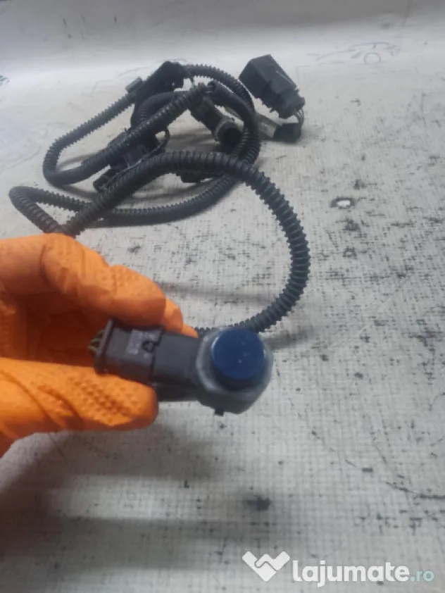 Senzori parcare fata plus instalație Volkswagen Jetta 2012