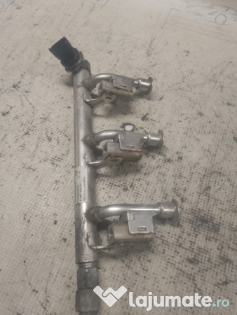 Rampa injectie Ford B-MAX 1.0 Benzina 2014