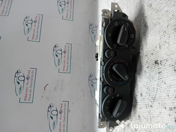 Panou comanda clima Ford Focus 3 2011