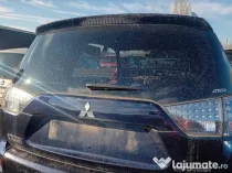 Hayon Mitsubishi Outlander 2012