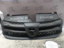 Grila bara fata Dacia Sandero 2016