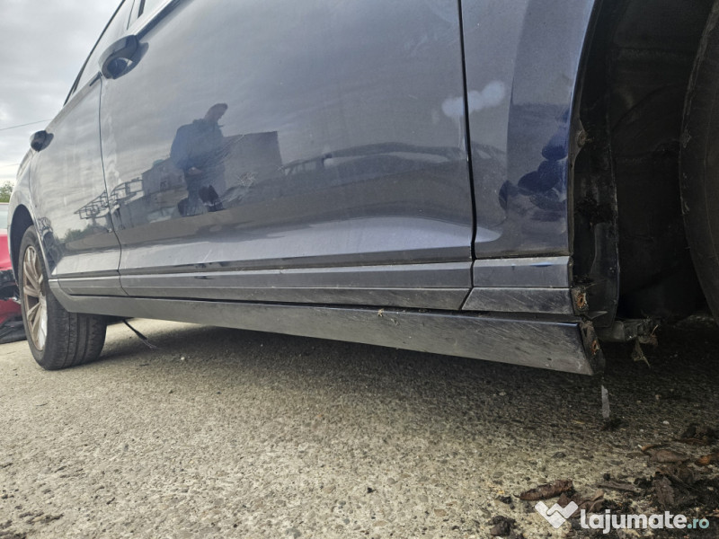 Prag dreapta plastic Volkswagen Passat B8 Berlina 2015