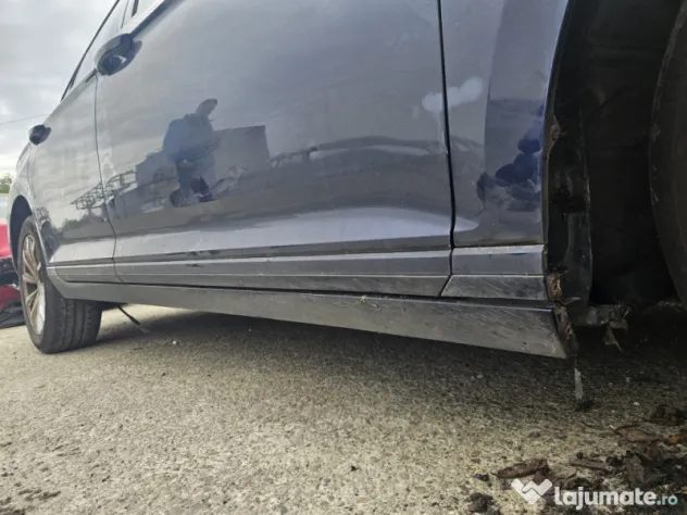 Prag dreapta plastic Volkswagen Passat B8 Berlina 2015