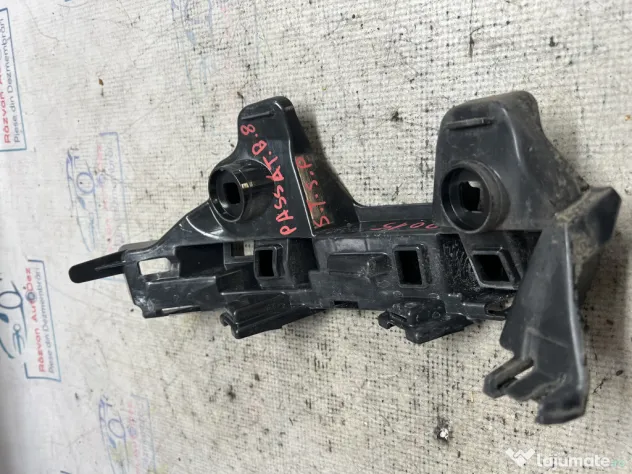 Suport stanga bara spate Volkswagen Passat B8 2015