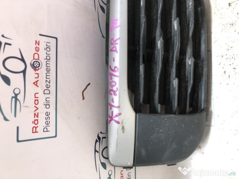 Grila proiector dreapta BMW X1 F48 2016