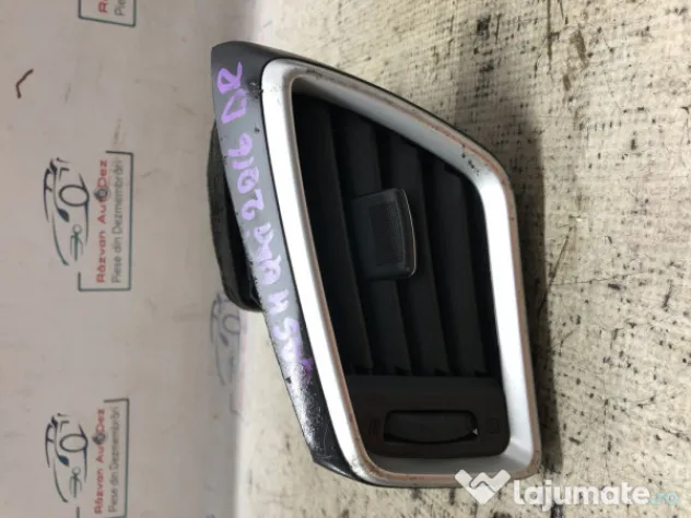 Grila ventilatie dreapta Nissan Qashqai 2016
