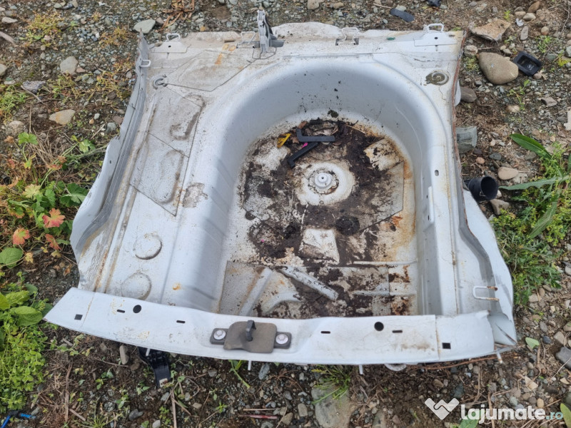 Fusta Tabla Spate Skoda Fabia 3 Hatchback 2015