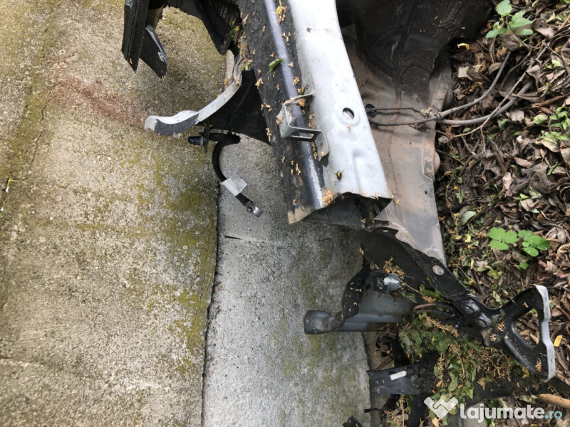 Lonjeron stanga Volkswagen Tiguan 2010