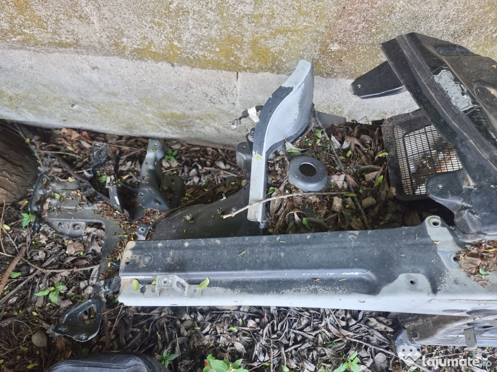 Lonjeron stanga Volkswagen Tiguan 2010