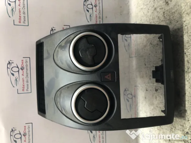 Grila ventilatie centrala Nissan Qashqai 1.6 Motorina 2012