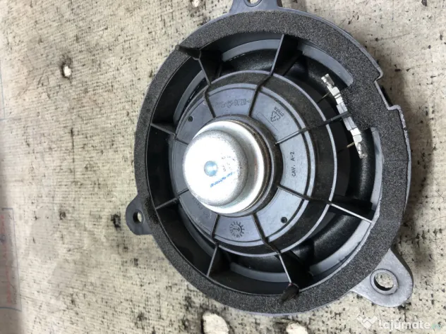 Boxa stanga spate Nissan Qashqai 2012