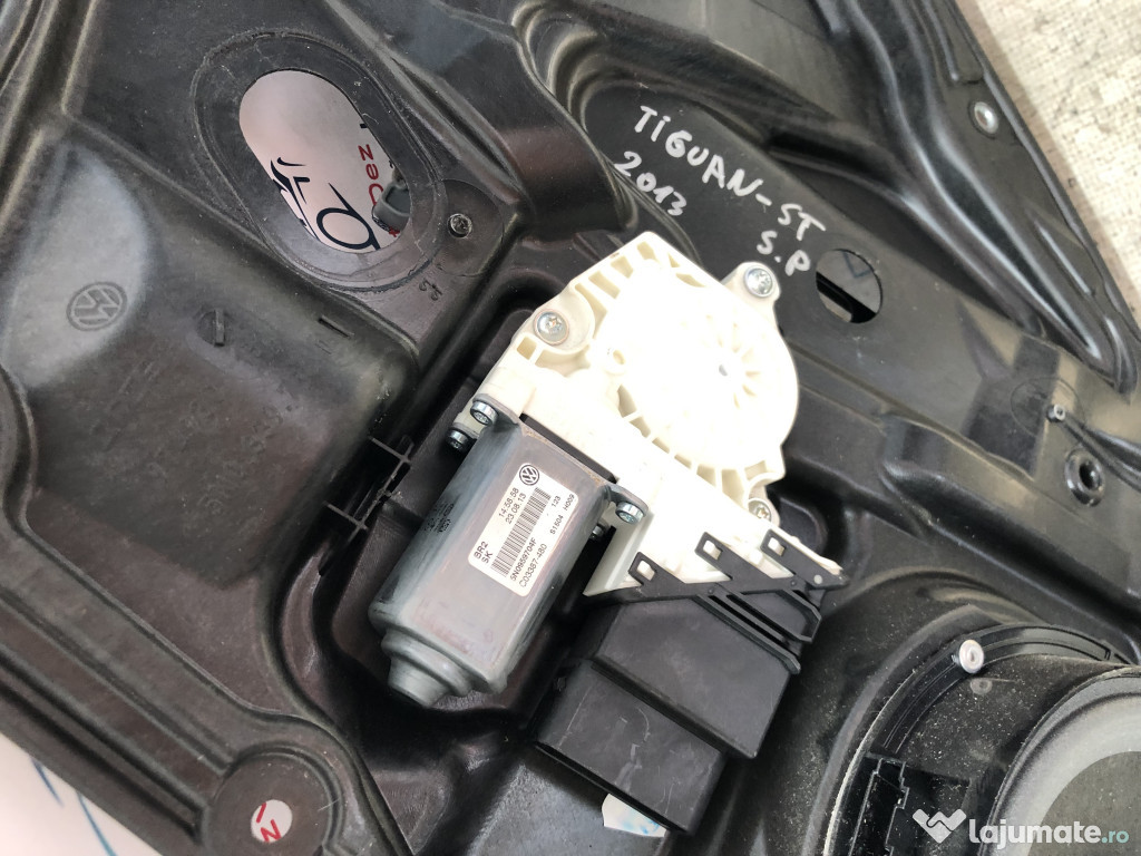 Macara geam stanga spate Volkswagen Tiguan 2013
